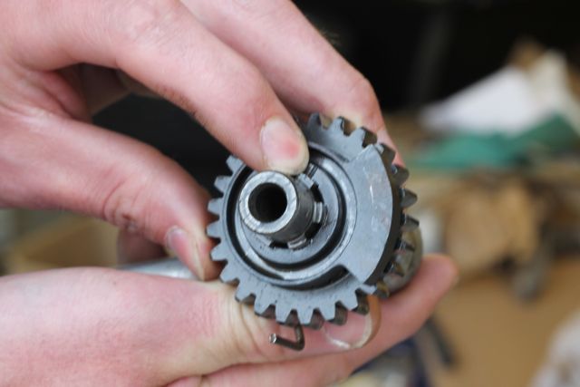 Ratchet position on shaft